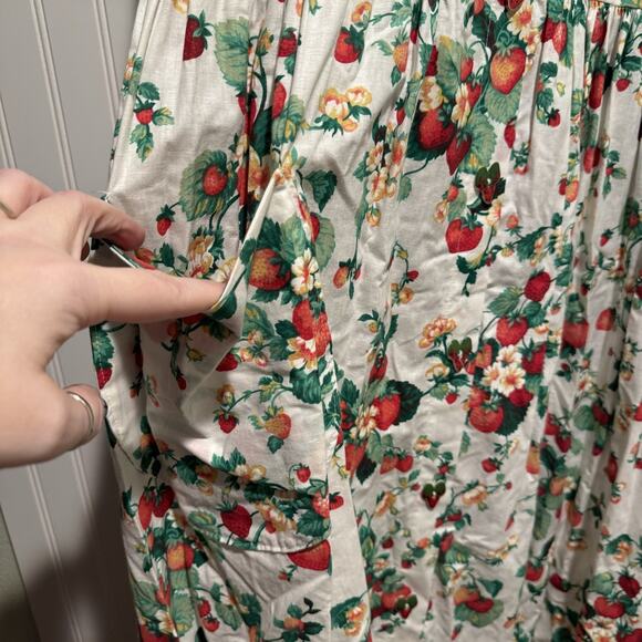 Vintage 80s Dogwood Lane Cotton Sleeveless Dress Strawberry Print Cottagecore M - Picture 2 of 7